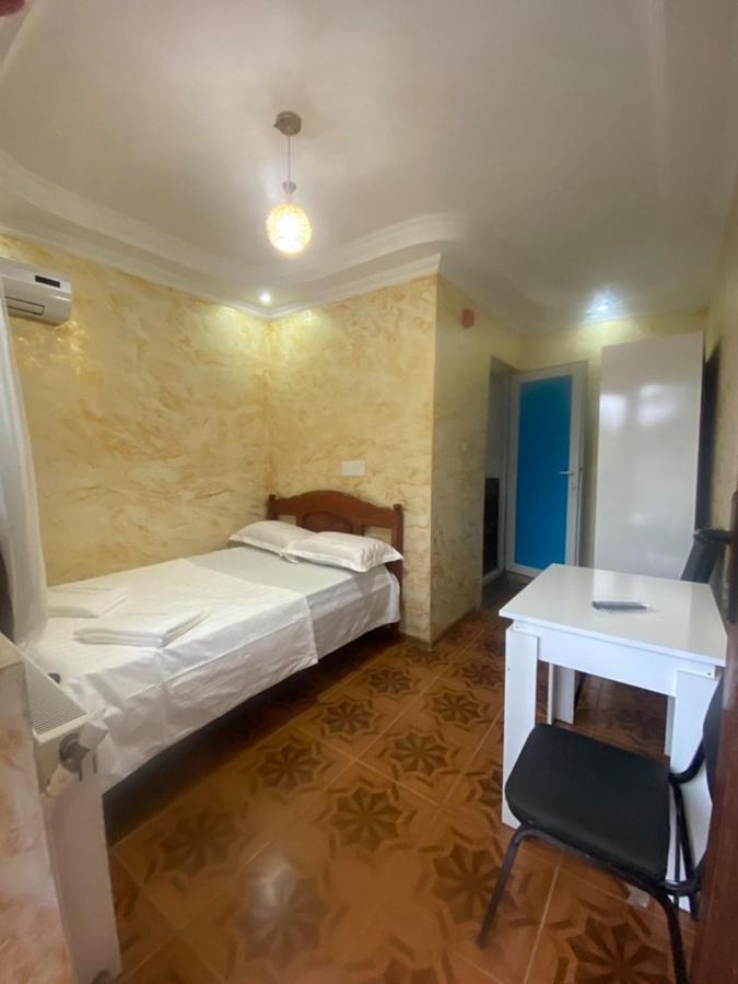 Elite Palace Plus Hotel Батуми Екстериор снимка
