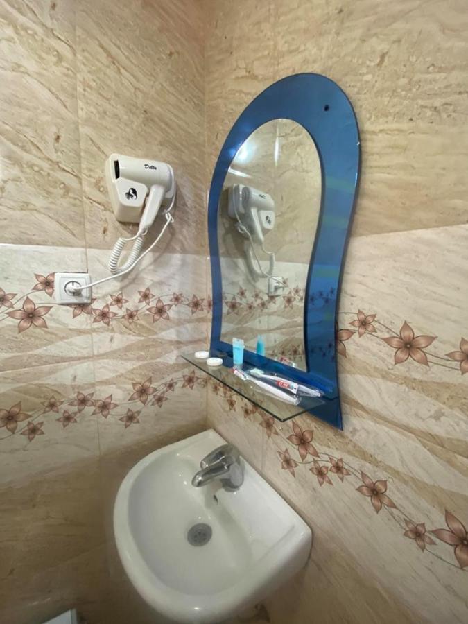 Elite Palace Plus Hotel Батуми Екстериор снимка