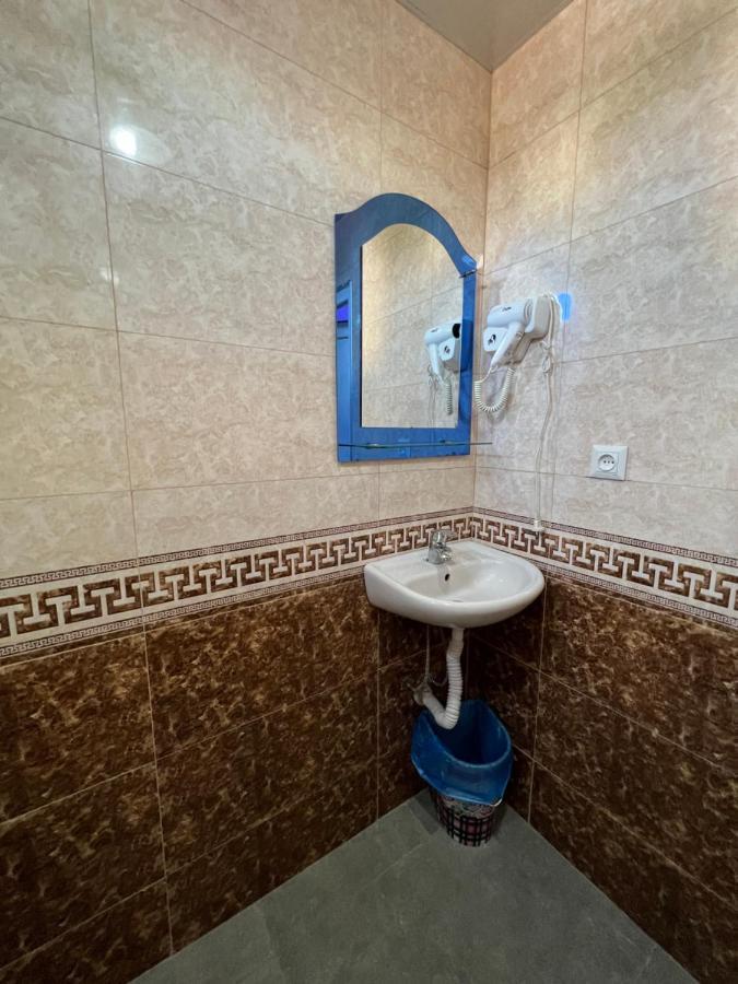 Elite Palace Plus Hotel Батуми Екстериор снимка